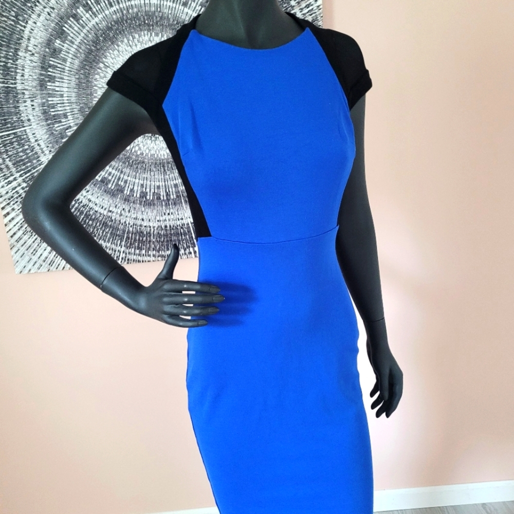 Fitted midi dress